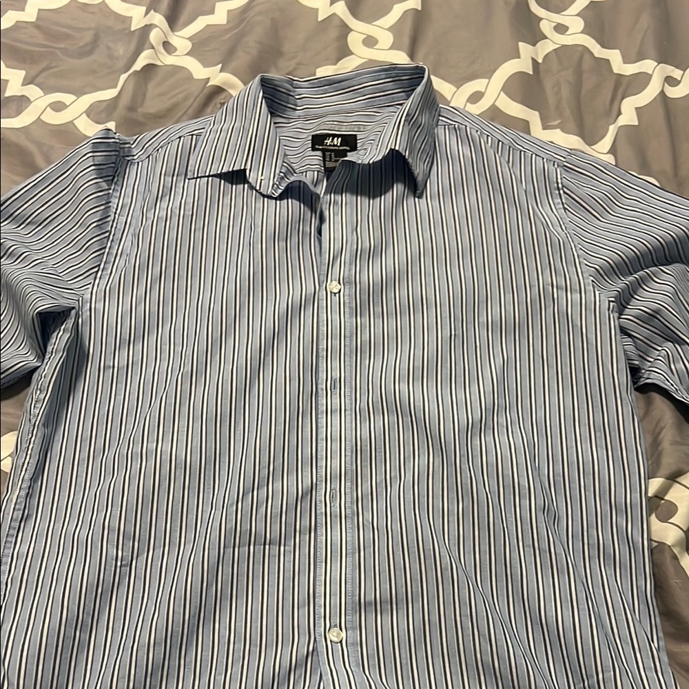 H&M Blue Casual Button Down Shirt